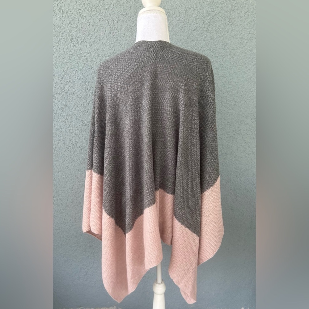 Steve Madden Knit Wrap Shawl One Size Cozy Fall - Picture 2 of 5